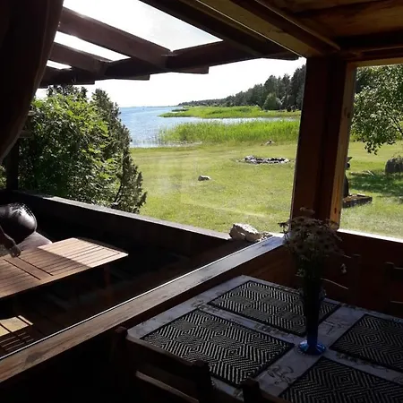 Junga Mereaarne Puhkemaja